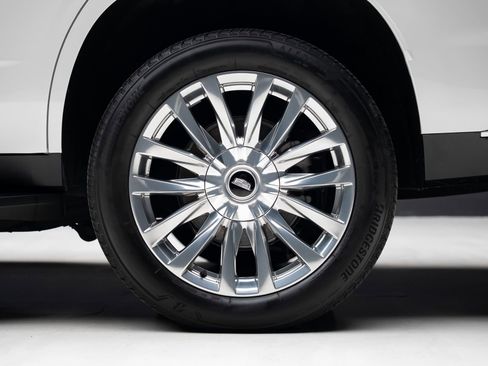 Used 2024 Cadillac Escalade Premium Luxury image 21