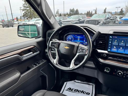 Used 2023 Chevrolet Silverado 1500 LT image 21