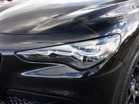 Used 2024 Alfa Romeo Stelvio Veloce image 15