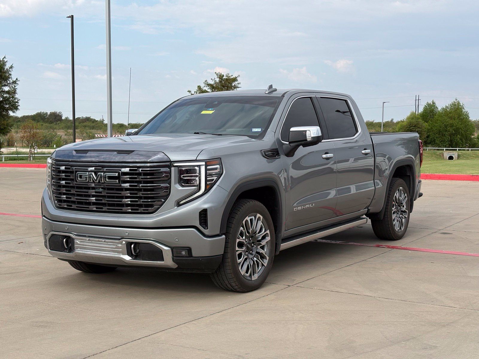 Used 2024 GMC Sierra 1500 Denali Ultimate AWD/4WD image 3