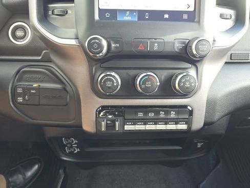 Used 2024 RAM 2500 Big Horn w/ Towing Technology Group image 23