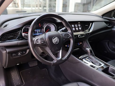 Used 2018 Buick Regal Essence w/ Driver Confidence Package #1 image 12