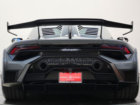 Used 2022 Lamborghini Huracan STO RWD image 8