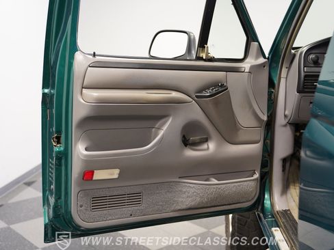 Used 1996 Ford Bronco XLT image 37