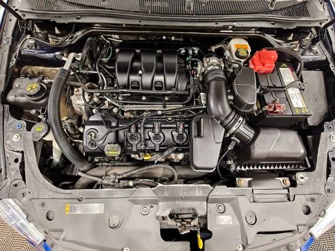 Used 2013 Ford Taurus SEL image 42