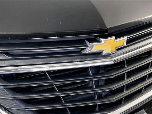 Used 2019 Chevrolet Equinox LT FWD image 27