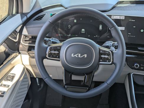 New 2026 Kia Carnival SX Prestige image 16