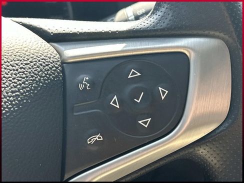 Used 2022 GMC Acadia SLE w/ Driver Convenience Package FWD image 32