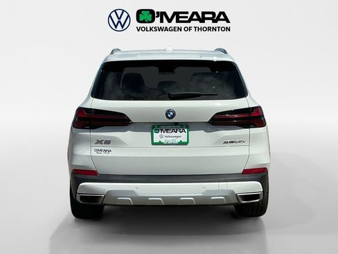 Used 2025 BMW X5 xDrive50e AWD/4WD image 4