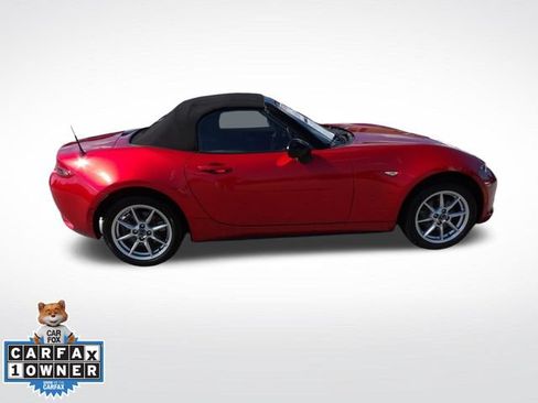 Used 2016 MAZDA MX-5 Miata Sport RWD image 15
