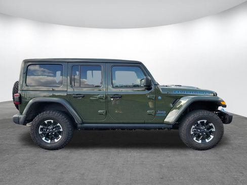 Used 2024 Jeep Wrangler Unlimited Rubicon 4xe image 26