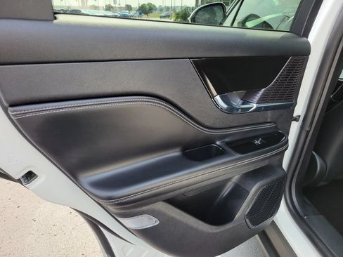 Used 2022 Lincoln Corsair Reserve AWD/4WD image 22