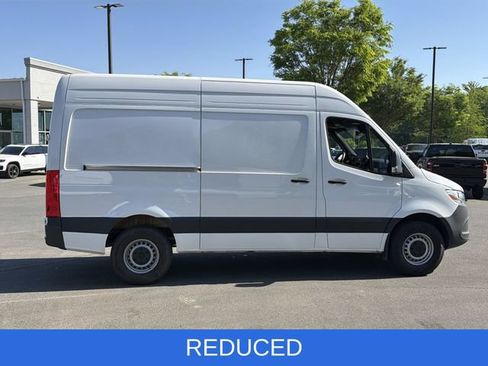 Used 2025 Mercedes-Benz Sprinter 2500 image 13
