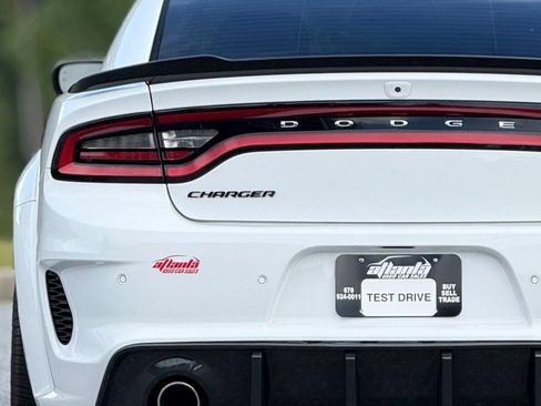 Used 2022 Dodge Charger Scat Pack RWD image 16