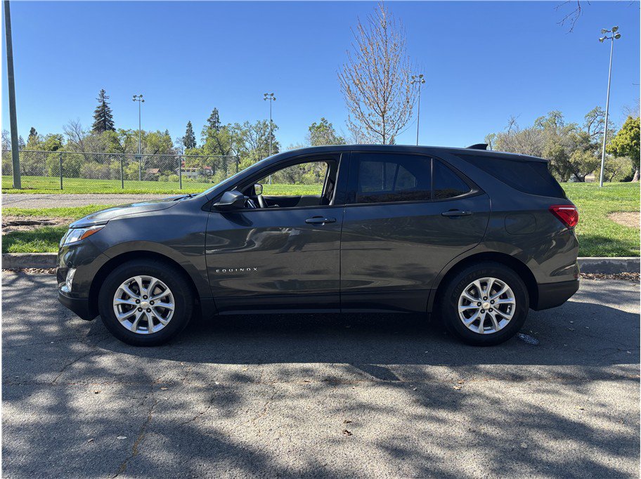 Used 2018 Chevrolet Equinox LS FWD image 8