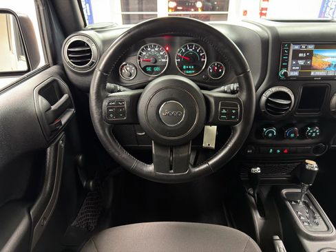 Used 2017 Jeep Wrangler Sport image 29