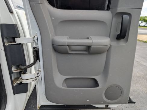Used 2010 Chevrolet Silverado 1500 W/T RWD image 14