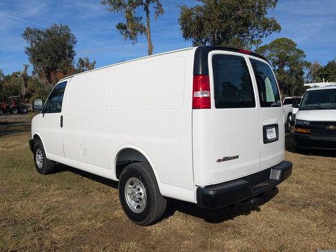New 2025 Chevrolet Express 2500 Work Van w/ Driver Convenience Package image 6