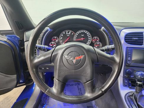 Used 2005 Chevrolet Corvette Convertible w/ Preferred Equipment Group RWD image 13