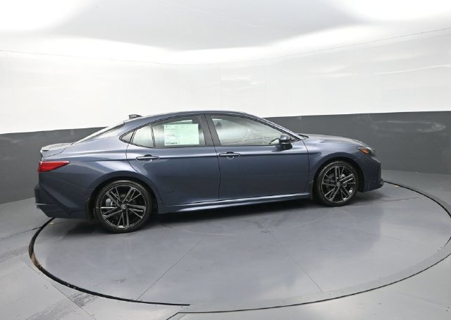 Used 2026 Toyota Camry XSE FWD image 9