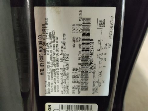 Used 2018 Ford Fusion SE w/ Fusion SE Technology Package image 33