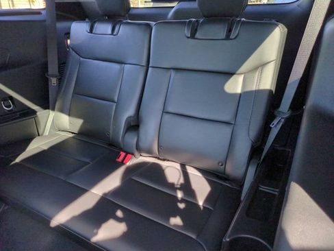 Used 2023 Ford Explorer Limited w/ Limited Technology Package image 28