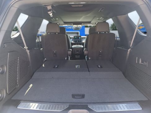 Used 2023 Chevrolet Tahoe Z71 w/ Z71 Off-Road Package AWD/4WD image 25