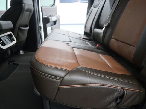 Used 2025 Ford F450 King Ranch w/ FX4 Off-Road Package image 25