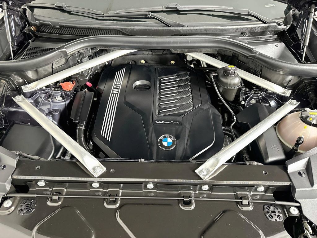 Used 2020 BMW X6 sDrive40i w/ M Sport Package RWD image 31