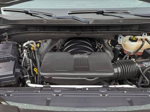 Used 2023 Chevrolet Suburban Premier RWD image 30