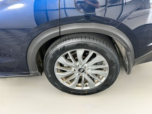 Used 2023 INFINITI QX50 Luxe FWD image 11