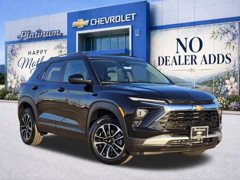 New 2026 Chevrolet TrailBlazer LT w/ LT Cold Weather Package FWD image 1