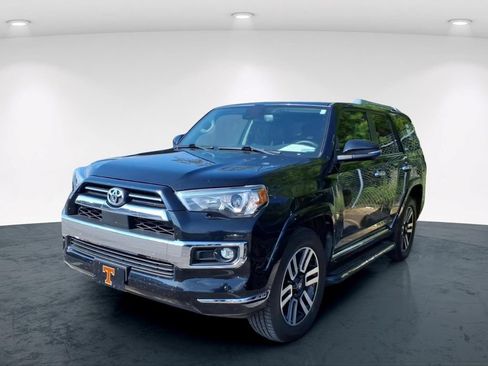 Used 2021 Toyota 4Runner Limited AWD/4WD image 2