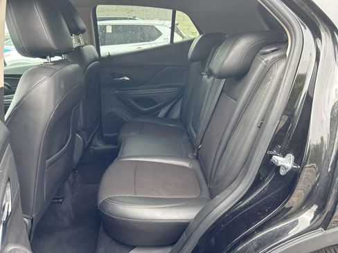 Used 2020 Buick Encore Preferred FWD image 13