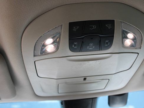 Used 2017 Chrysler Pacifica Touring Plus w/ Tire & Wheel Group image 95