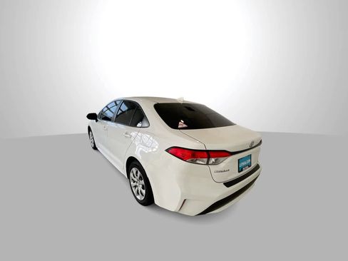 Used 2021 Toyota Corolla LE image 6