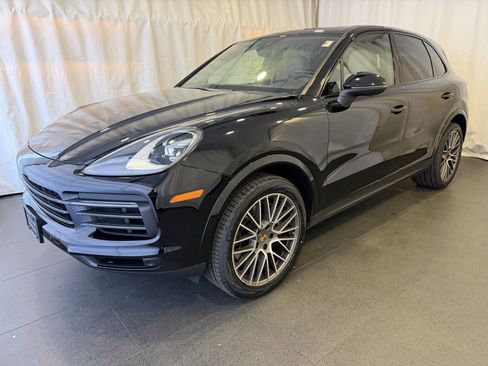Used 2022 Porsche Cayenne Platinum Edition image 1