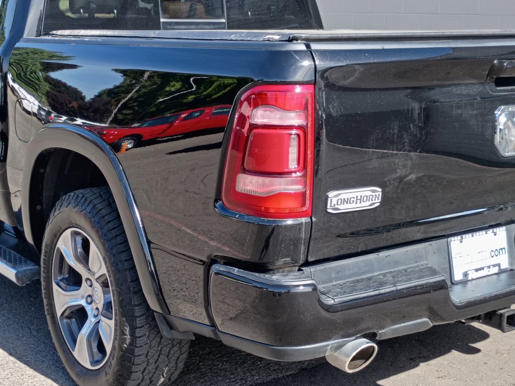 Used 2023 RAM 1500 Limited w/ Body-Colour Bumper Group AWD/4WD image 7