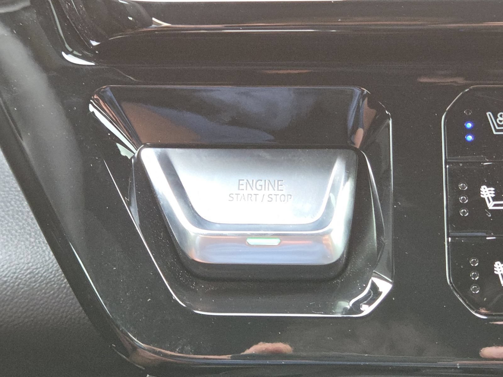 New 2026 GMC Sierra 1500 AT4X w/ LPO, Black Badging Package AWD/4WD image 13