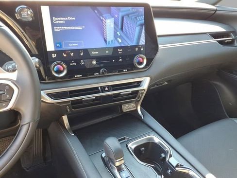 Certified 2024 Lexus RX 350 Premium w/ Accessory Package (Z1) image 20