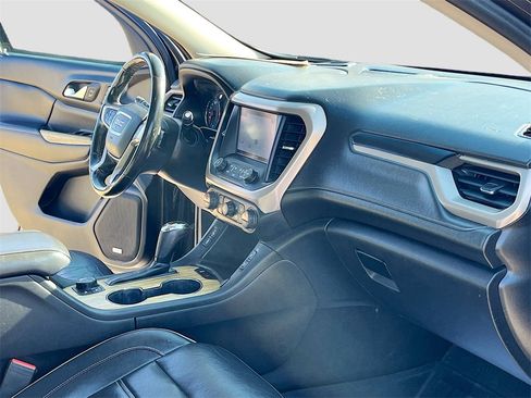 Used 2018 GMC Acadia Denali image 32