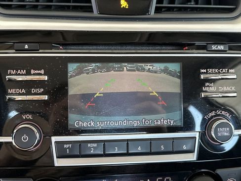 Used 2018 Nissan Altima 2.5 SL FWD image 26