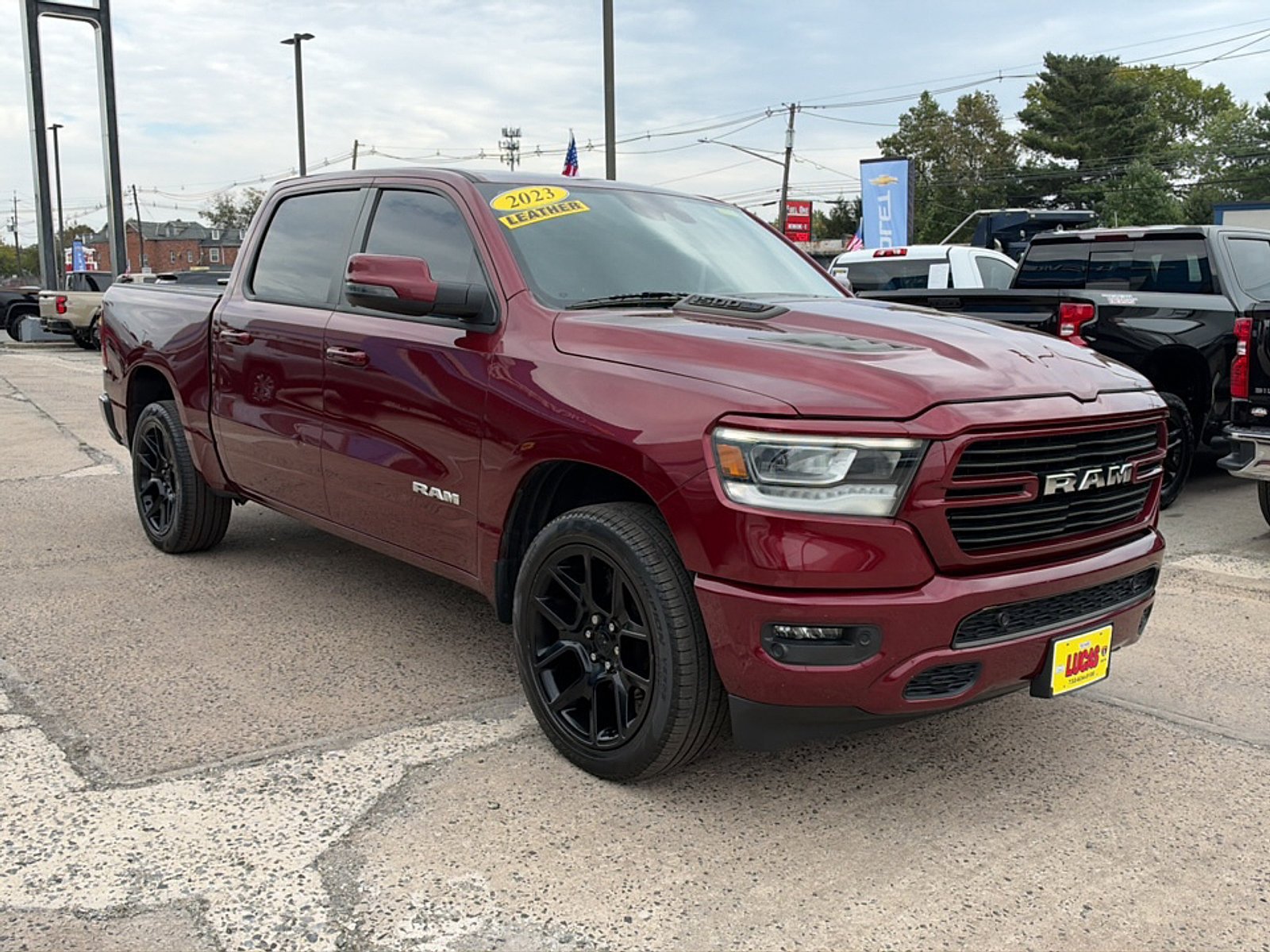 Used 2023 RAM 1500 Laramie AWD/4WD image 4