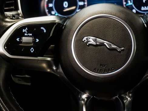 Used 2024 Jaguar F-PACE R-Dynamic S image 17