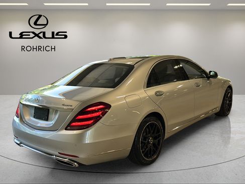 Used 2020 Mercedes-Benz S 560 4MATIC Sedan image 6