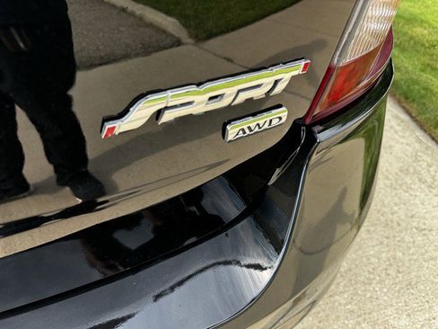 Used 2014 Ford Edge Sport image 19