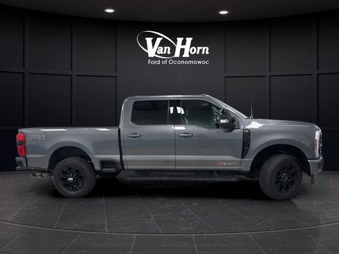 Used 2023 Ford F350 Lariat w/ Lariat Ultimate Package AWD/4WD image 8