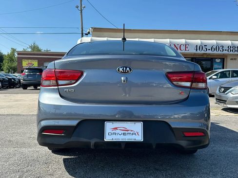 Used 2019 Kia Rio S FWD image 4