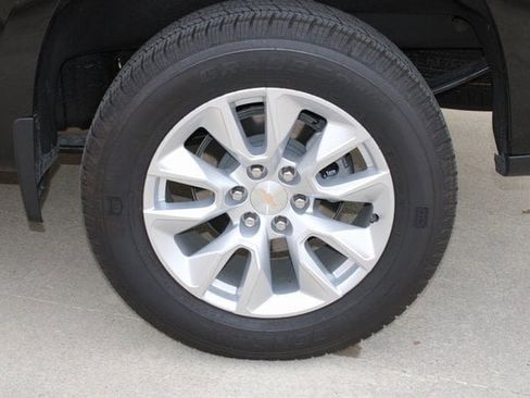 Certified 2025 Chevrolet Silverado 1500 Custom image 27