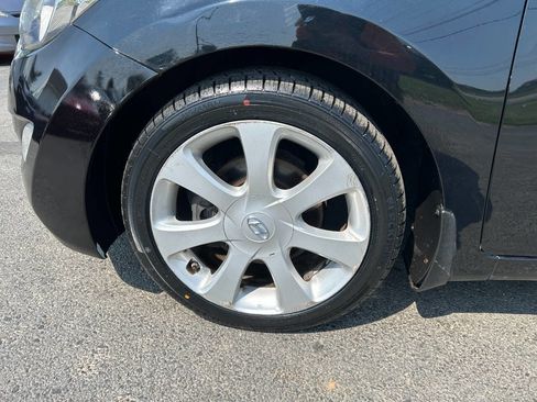 Used 2013 Hyundai Elantra Limited image 8